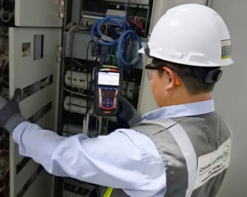 scheniderperu_servicio_calidad-energia