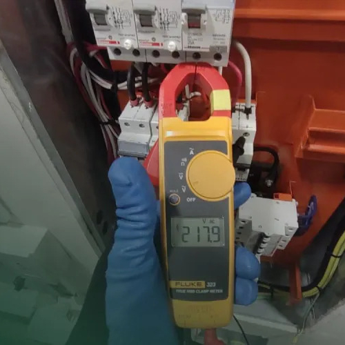 schneiderperu_proyecto_preventivo-de-estabilizador-ups